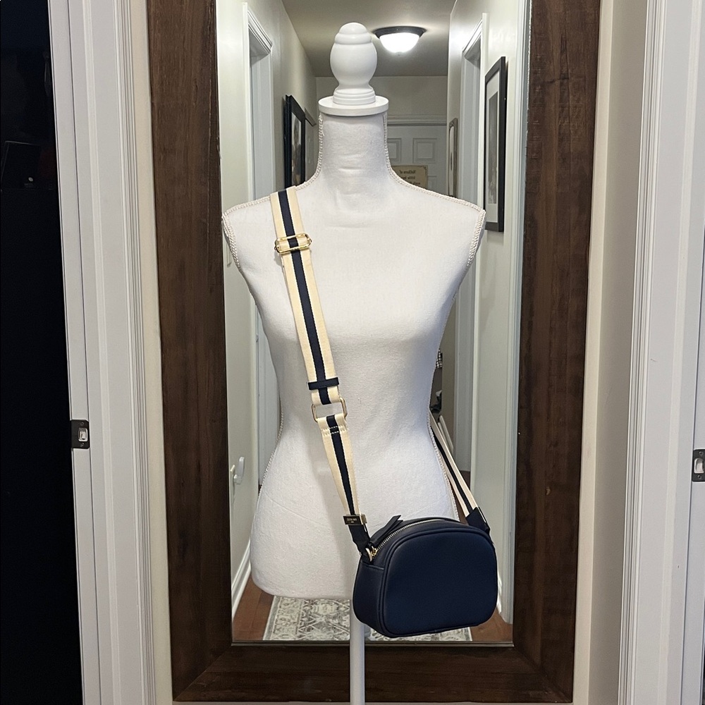 Draper James RSVP Navy & Tan Camera Crossbody